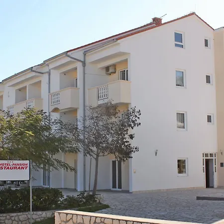 Studio 3248l Vinjerac